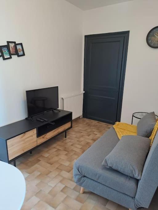 Apartament Chez Beatrice Saint-Jouan-des-Guérets Zewnętrze zdjęcie