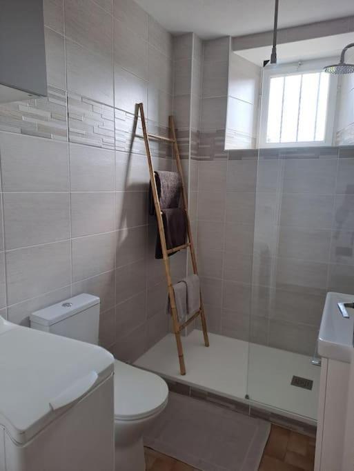 Apartament Chez Beatrice Saint-Jouan-des-Guérets Zewnętrze zdjęcie